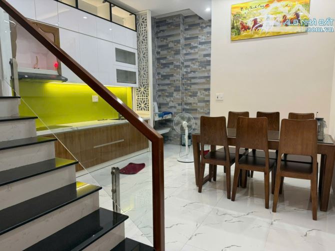 Bán nhà 4 tầng kiệt ô tô 6m Điện Biên Phủ Siêu Đẹp quá rẻ