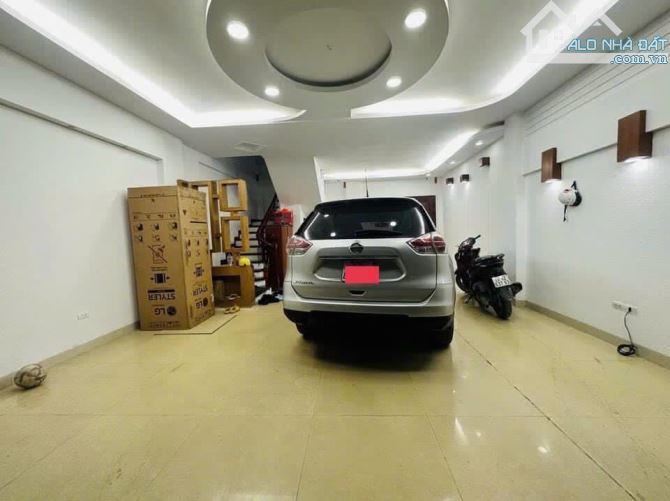 Nhà phố Thái Hà, oto 7 chỗ vào nhà, 63m, 5 tầng, mặt tiền 6.6m, 20 tỷ