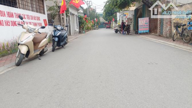 Siêu đẹp, bán đất Phú Thi Gia Lâm, 55m - nhỉnh 5 tỷ - ô tối tránh - kinh doanh