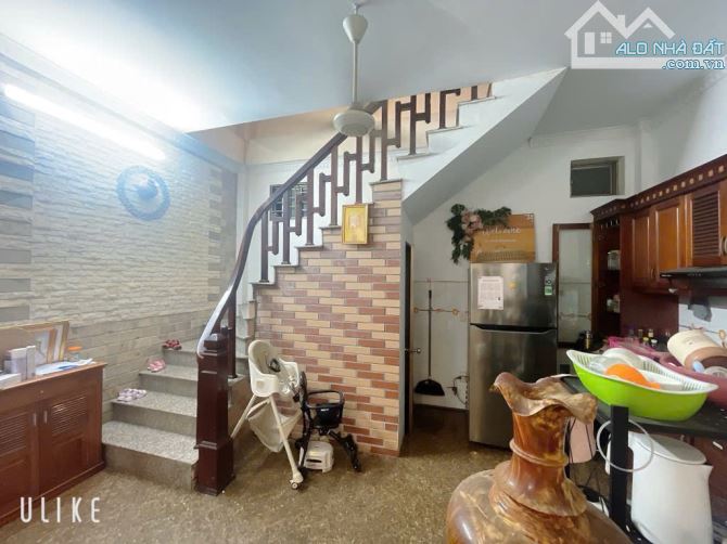 Lạc Long Quân, 500 căn  nhà từ 5 đến 15 tỉ, Liên Hệ tôi- Sự khác biệt