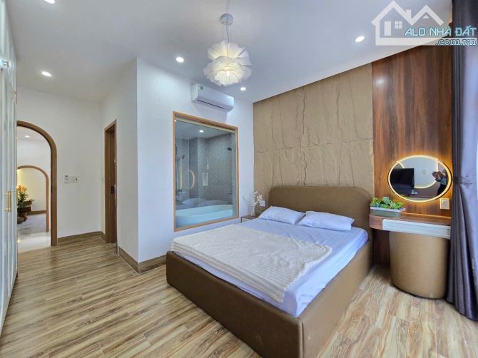 SIÊU PHẨM VILLA 4 TẦNG CÓ HỒ BƠI – CÁCH BIỂN MỸ KHÊ 500M!  Cần bán gấp căn villa trung tâm