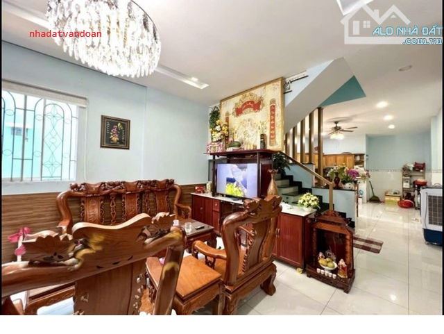 SỐC! NHÀ NỘI THẤT GỖ ĐỎ - ĐẸP - HIẾM Ở SƠN KỲ - TÂN PHÚ - CHỈ 6.2 TỶ