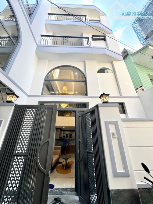 Nhà chính chủ, gần sân bay, công viên, thuận tiện đi chuyển phú nhuận, bình thạnh