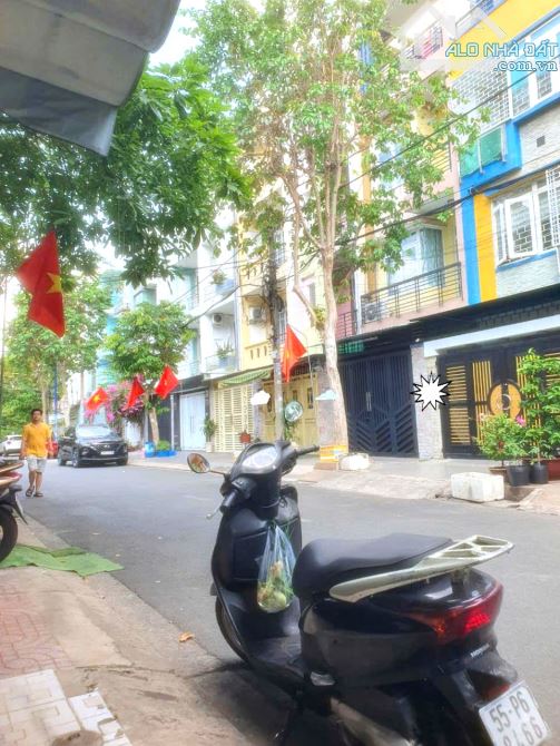 KHÔNG CÓ CĂN THỨ 2- MẶT TỀN -KHU 38 HA TÂN THỚI NHẤT -QUẬN 12 -BÁN NHÀ 4.2M X 20M - 4 TẦNG