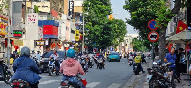 Công nhận 76m²,  Hẻm thông,  Cấp 4 tiện xây mới, Tăng Bạt Hổ, Bình Thạnh!