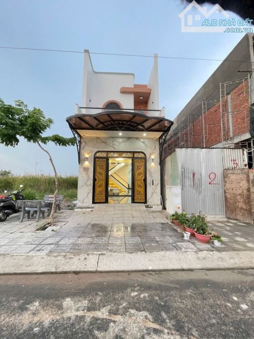 NHÀ PHỐ ĐÔ THỊ TÂY BẮC  - Vị Trí : Đường Số 2. KĐT Lấn Biển Tây Bắc, đường 7m lề 5m. - Diệ