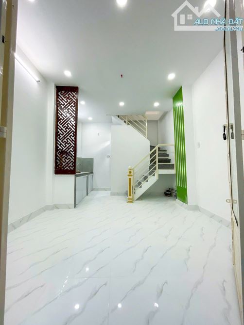 Bán nhà Tân hoà đông - Quận 6 - hẻm oto - 2 tầng mới đẹp chỉ hơn 2 tỷ
