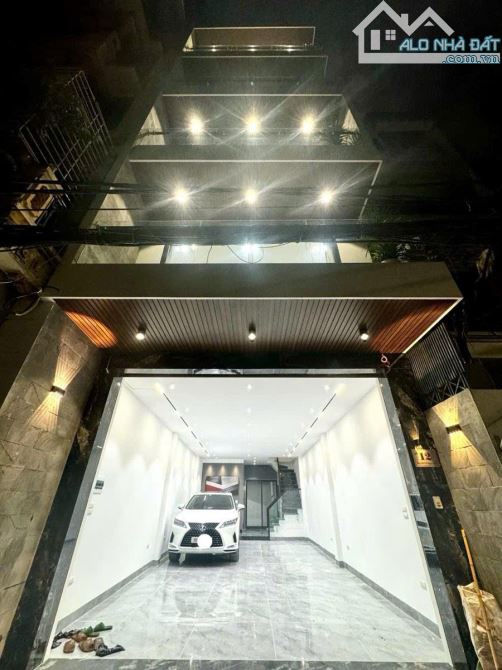 Bán nhà Nguyễn Đình Thi - Tây Hồ thang máy, gara oto, giá 27 tỷ