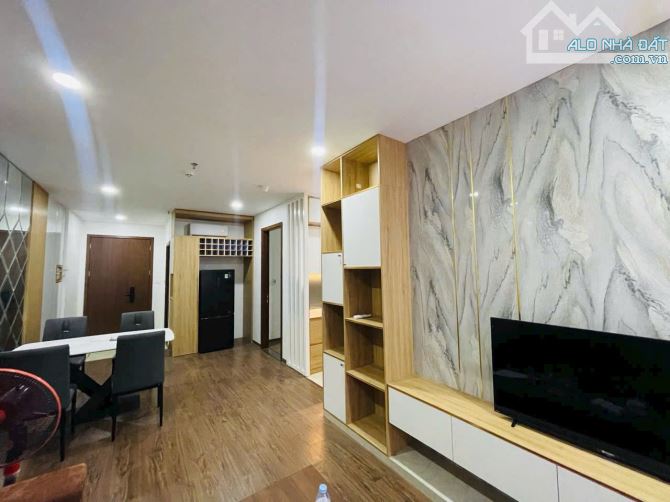 Cần bán căn hộ 2 phòng ngủ tại TP Vĩnh Yên giá chỉ 1,45 tỷ full nội thất
