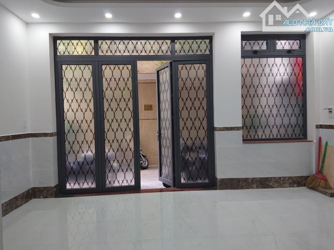 Nhà mới xây, Nguyễn Hồng Đào, Tân bình,53m2,3 tầng, 5,7m x 11,2m. chỉ 7 tỷ 8
