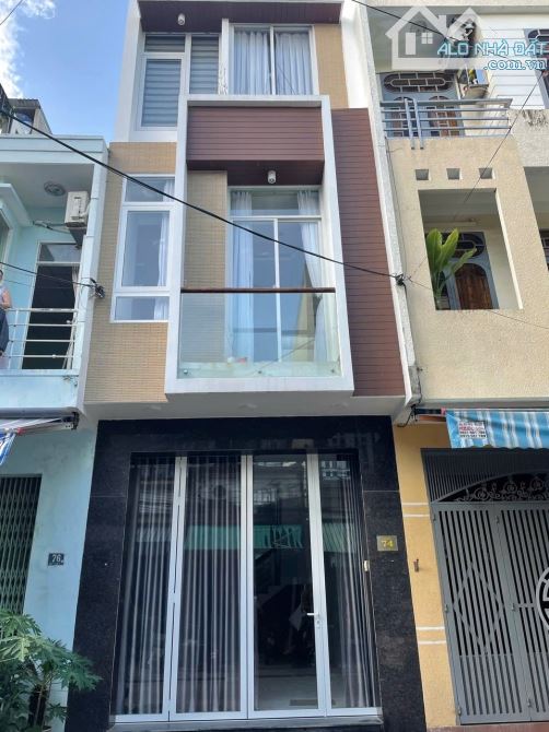 Bán nhà 3 tầng MT Huỳnh Lý - Hải Châu cách sông Hàn 100m đầy đủ nội thất