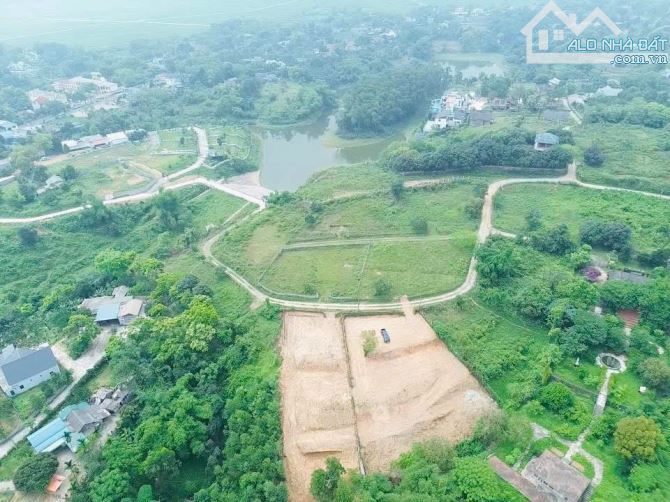 ĐẤT NGHỈ DƯỠNG SÁT HỒ CỰC ĐẸP – 1500M² (200M² ONT) – GIÁ CHỈ HƠN 3 TRIỆU/M² – TRUNG TÂM LƯ