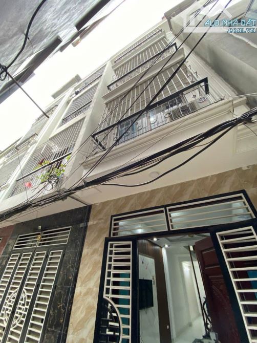 BÁN NHÀ ĐƯỜNG THANH BÌNH. MỖ LAO. 48M2 - 5 TẦNG MỚI. GIÁ NHỈNH 7.7 TỶ.