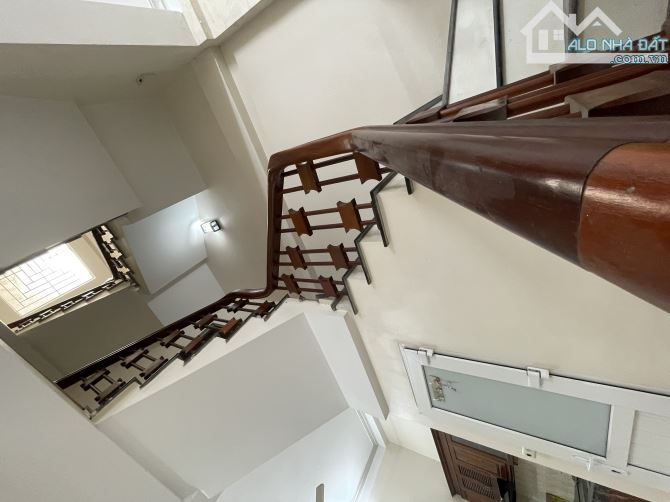 Tiền phong- mê linh- ngõ thông- ngay 23B- 7 chỗ vào nhà- 62m- 4 tỷ