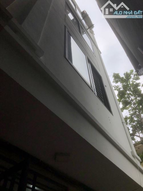 Bán nhà ngõ 40 Ngọc Trục, Đại Mỗ, Từ Liêm DT 32m, nhà 5 tầng, MT 3.6m, giá 5.8 tỷ