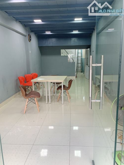 Nhà MTKD Đội Cung Q11, 3.5x12, 2 lầu trống suốt 13tr