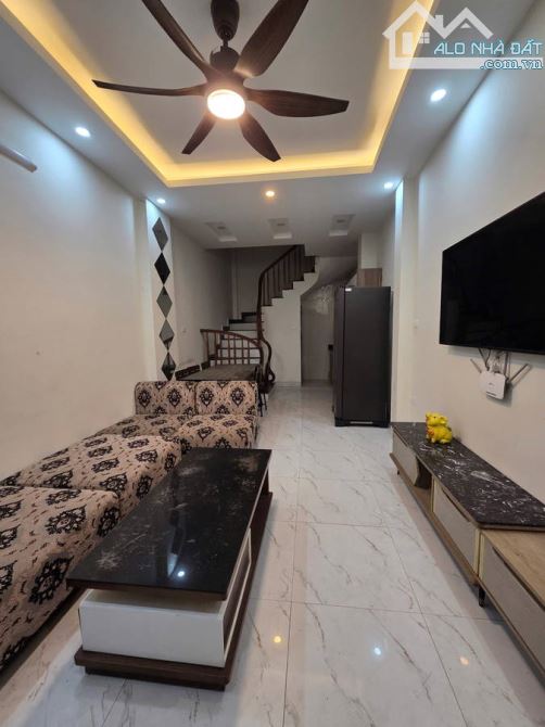 Bán Nhà | Tại Thượng Thanh Long Biên | 5 Tầng Vị Trí Kim Cương  Không Gian Rộng | 5,4 Tỷ