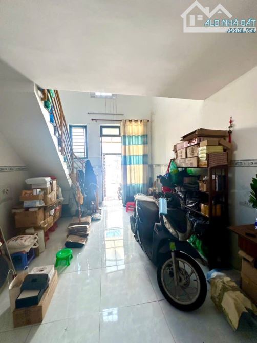BÁN NHÀ HẺM XE HƠI GẦN BẾN XE MIỀN TÂY – 1 TRỆT 1 LẦU – NGANG 5.3M DÀI 11M 3.9 TỶ