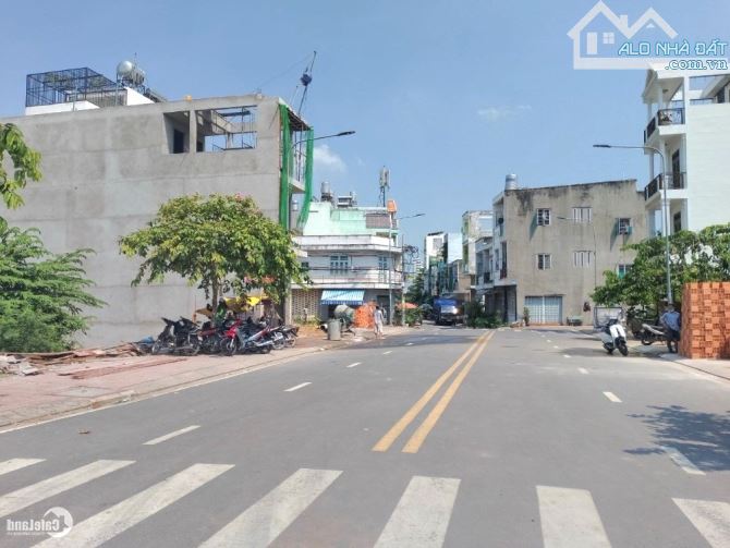 BÁN NHÀ HƯƠN.G LỘ 2 NỐI DÀI - ĐƯỜNG XE TẢI - ( 5.2X19M )