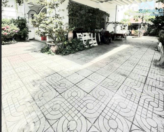 . 🏡 SIÊU PHẨM TÂN BÌNH – HƠN 800M² – NGAY TRƯỜNG CHINH – DOANH THU KHỦNG