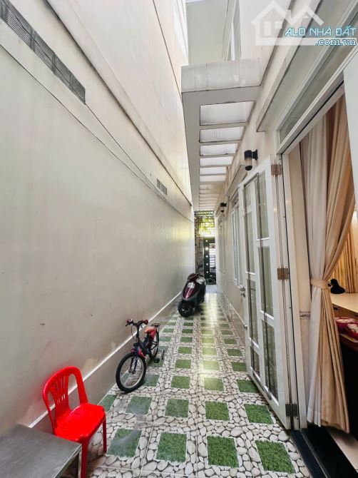 Nhà Thật - Y Hình Hẻm 8m, Phan Đăng Lưu, 9x19m, 143m2- 4 tầng, 364m2 - chỉ 23 tỷ - 10
