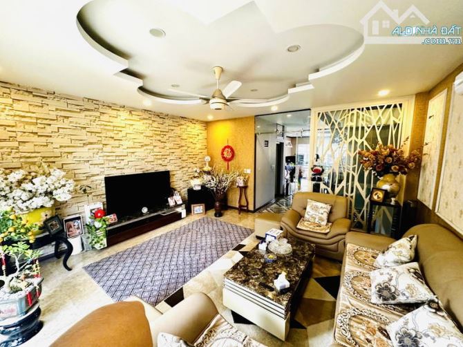 Nhà đẹp// ngõ rộng//thông tứ tung//full nội thấy- tiên ích// xe oto 29 chỗ vào nhà - 10