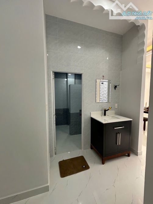 Bán nhà hẻm Chiến Lược, Bình Tân, sổ nở hậu, 77m² - 5x15.5 , chỉ 4.25 tỷ - 10