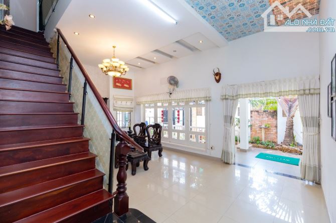 BÁN BIỆT THỰ CÁCH BIỂN BÃI SAU VŨNG TÀU 600M - DT 324M2 CHỈ 26 TỶ (KHU BT Á CHÂU) GIÁ RẺ - 10