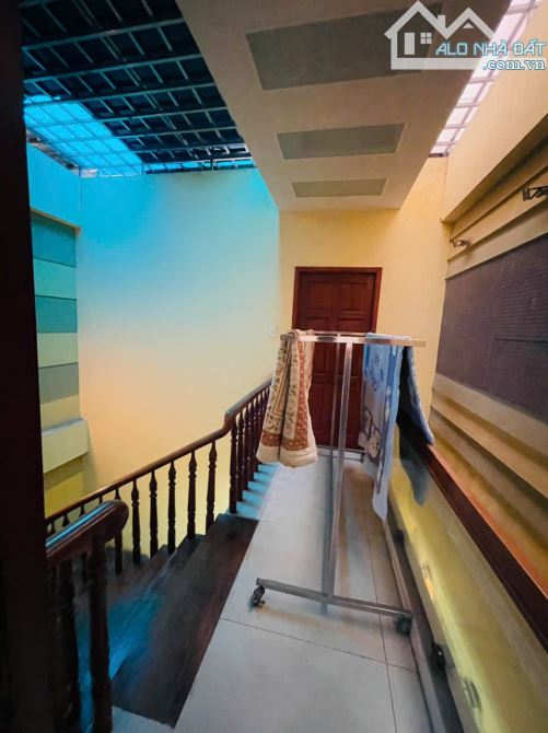 Bán nhà mặt tiền đường số Phạm Hữu Lầu, Quận 7, DT 5x18,5m. Giá 13,8 tỷ - 11