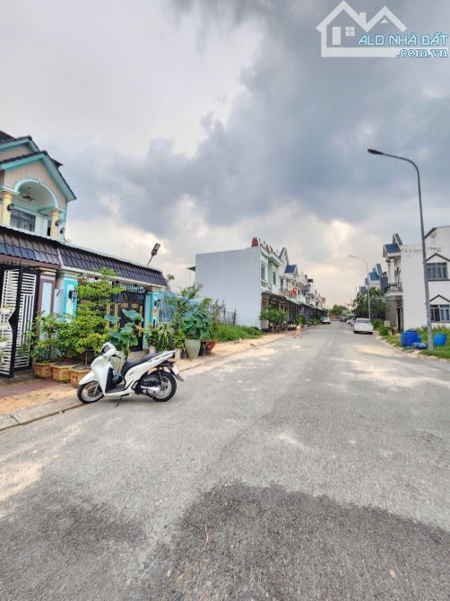 📌3.2 tỷ📌 Ngộp ngân hàng bán nhanh nhà 1T1L KDC Thái Bình Dương Tp Tân Uyên 150m2 - 11