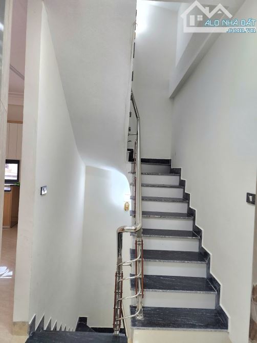 Bán nhà vị trí đẹp đường Lệ Mật - Q. Long Biên - 10
