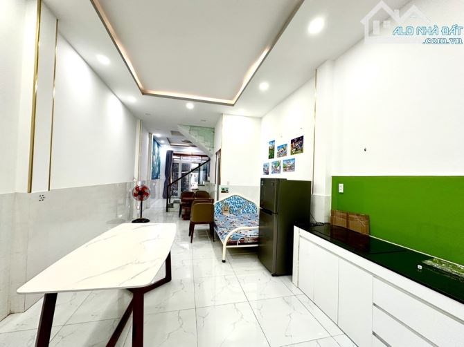 BÁN NHÀ 4 TẦNG - 4 P. NGỦ - HẺM XH - DƯƠNG THỊ GIANG - TTN , Q12 - GIÁ 6,6TỶ - 11