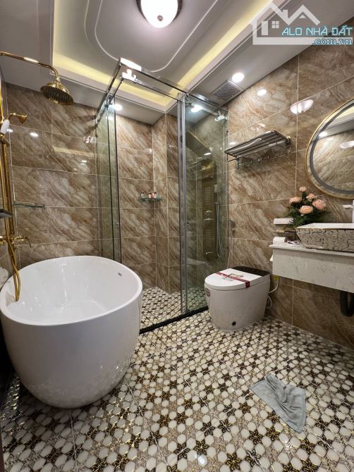 MẶT TIỀN ĐƯỜNG 10M NGAY LÂM VĂN BỀN Q7 Ô TÔ NGỦ NHÀ, 6 tầng BTCT 4x20m. Chỉ 17.8 tỷ - 1