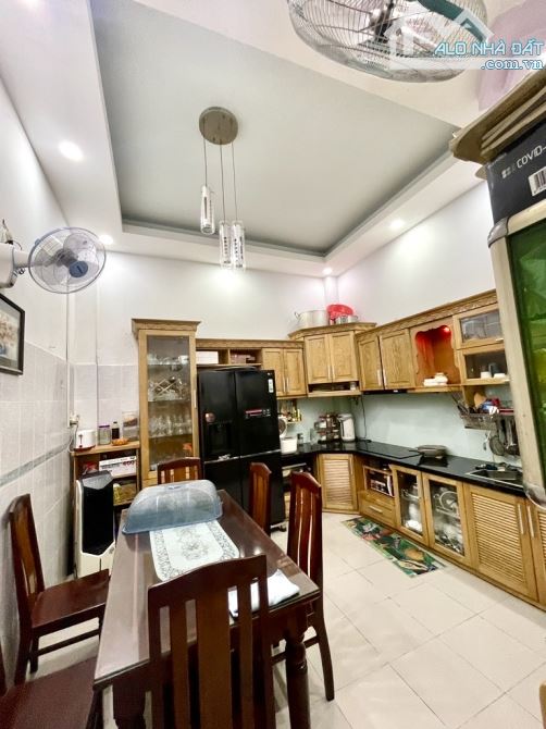 Tân Bình, đẹp ở ngay,5 Tầng,50m2,gần chợ Phạm Văn Hai, gần Lê Văn Sỹ_Trường Sa, 7.55 tỷ - 1