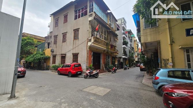 BÁN NHÀ PHỐ NGỌC LÂM - 50M2 ×5 TẦNG,MT 4,5M- 14,3 TỶ - PHÂN LÔ, VỈA HÈ,Ô TÔ TRÁNH - 1