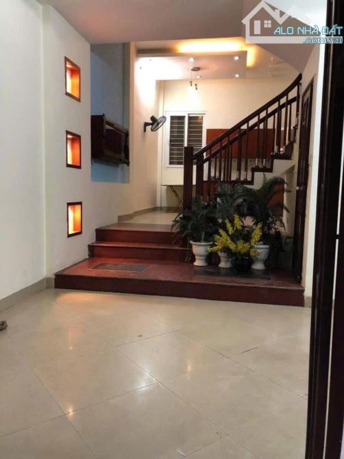 BÁN NHÀ HOÀNG NGÂN-40Mx5TẦNG-1NHÀ RA Ô TÔ TRÁNH-SIÊU VỊ TRÍ-DÒNG TIỀN-11 TỶ - 1