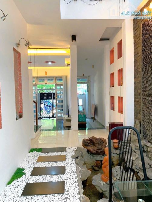 NHÀ 3 TẦNG MẶT TIỀN KINH DOANH ĐƯỜNG ĐÀO TẤN- 7.x tỷ - 1