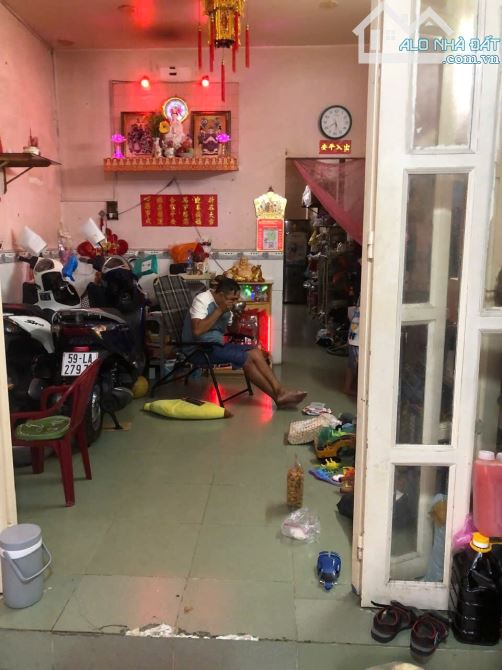 Bán nhà hẻm Cao Xuân Dục Phường 12 Quận 8. Nhà hẻm an ninh, nở hậu nhẹ - 1