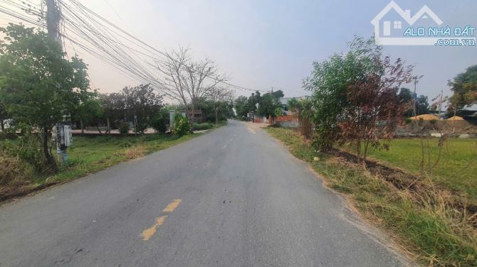 5,2 tỷ 💯 Đất MT BÀU SEN hoà khánh đông. 14 x 40 ( 500m) thổ cư hế - 1