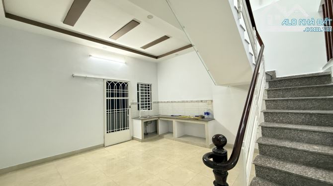 GIÁ RẺ, Bán nhà chợ Phạm Văn Bạch, 60m2 Ngang 5m, 4.75tỷ TL - 1