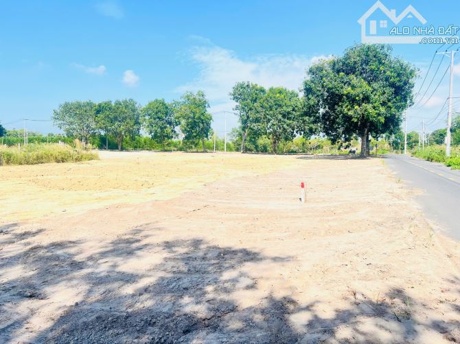 BÁN 5LO MT TÔN THẤT THUYẾT - PHƯỚC HẢI , LONG ĐẤT , CÁCH BIỂN 2KM - 1