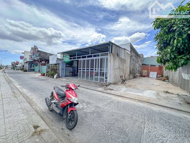 Bán nền mặt tiền bờ kè Bún Xáng, 110m2 thổ cư, thương lượng chủ giá tốt - 1