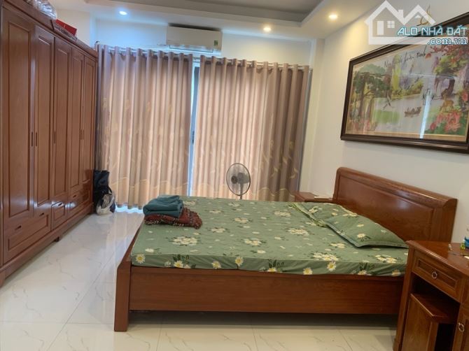 Bán nhà Thạch Bàn Long Biên, 36X 5T, sát mặt phố Cổ Linh, ô tô tránh cách vài bước, 5 tỷ - 1