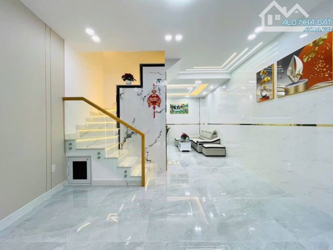 Bán gấp nhà đẹp Huỳnh Mẫn Đạt, Quận 5, 55m2, HĐ thuê 12tr/tháng được bán với giá 3 tỷ 350 - 1