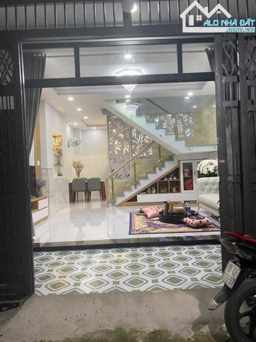 Cần bán nhà ngay Nguyễn Thái Sơn, Gò Vấp. Giá: 2 tỷ 320 /63,5m2, sổ hồng riêng, hẻm 6m - 1