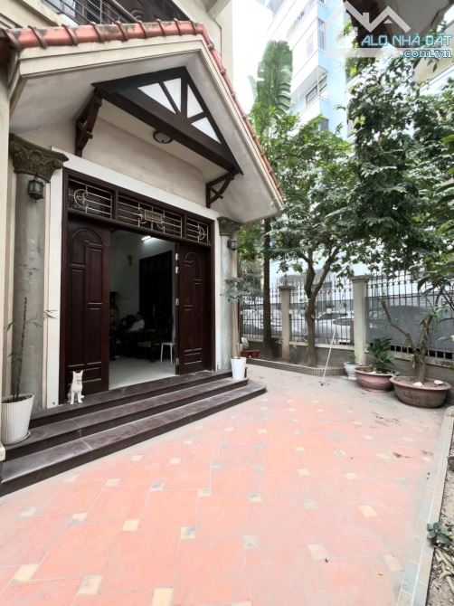 Bán biệt thự lô góc phố  Mỹ Đình, 143m²  mặt tiền 10m  giá 42 tỷ, ô tô tránh, kinh doanh - 1