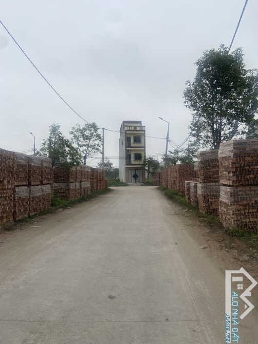 CHÍNH CHỦ GỬI BÁN LÔ GIÃN DÂN ĐỒNG NHỎ QUANG CHÂU ĐẸP KO LỖI PHONG THUỶ - 1
