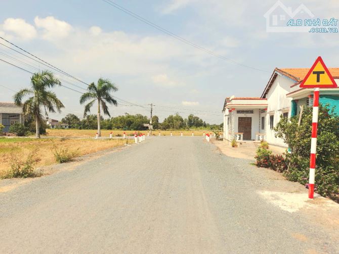 Quá đẹp, 660 triệu sở hữu 140m2 đất thổ cư đường xe tải - 1