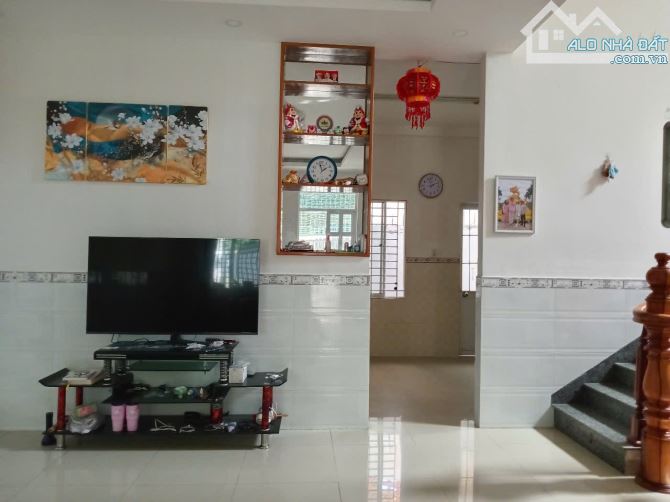 NHÀ 2 TẦNG HẺM 2/4 NGAY CẠNH TRƯỜNG TIỂU HỌC VĨNH HẢI GIÁ CHỈ 2.8 TỶ - 1