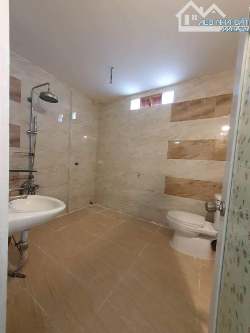 CẦN BÁN GẤP CĂN NHÀ LÔ GÓC 2 MẶT TIỀN ĐƯỜNG HỒ XUÂN HƯƠNG - 1